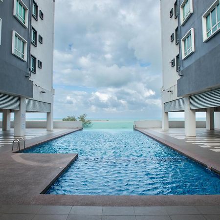 Infinity Sea View Pool Beach View 3Rooms 2Parkings Куала-Тренгану Экстерьер фото