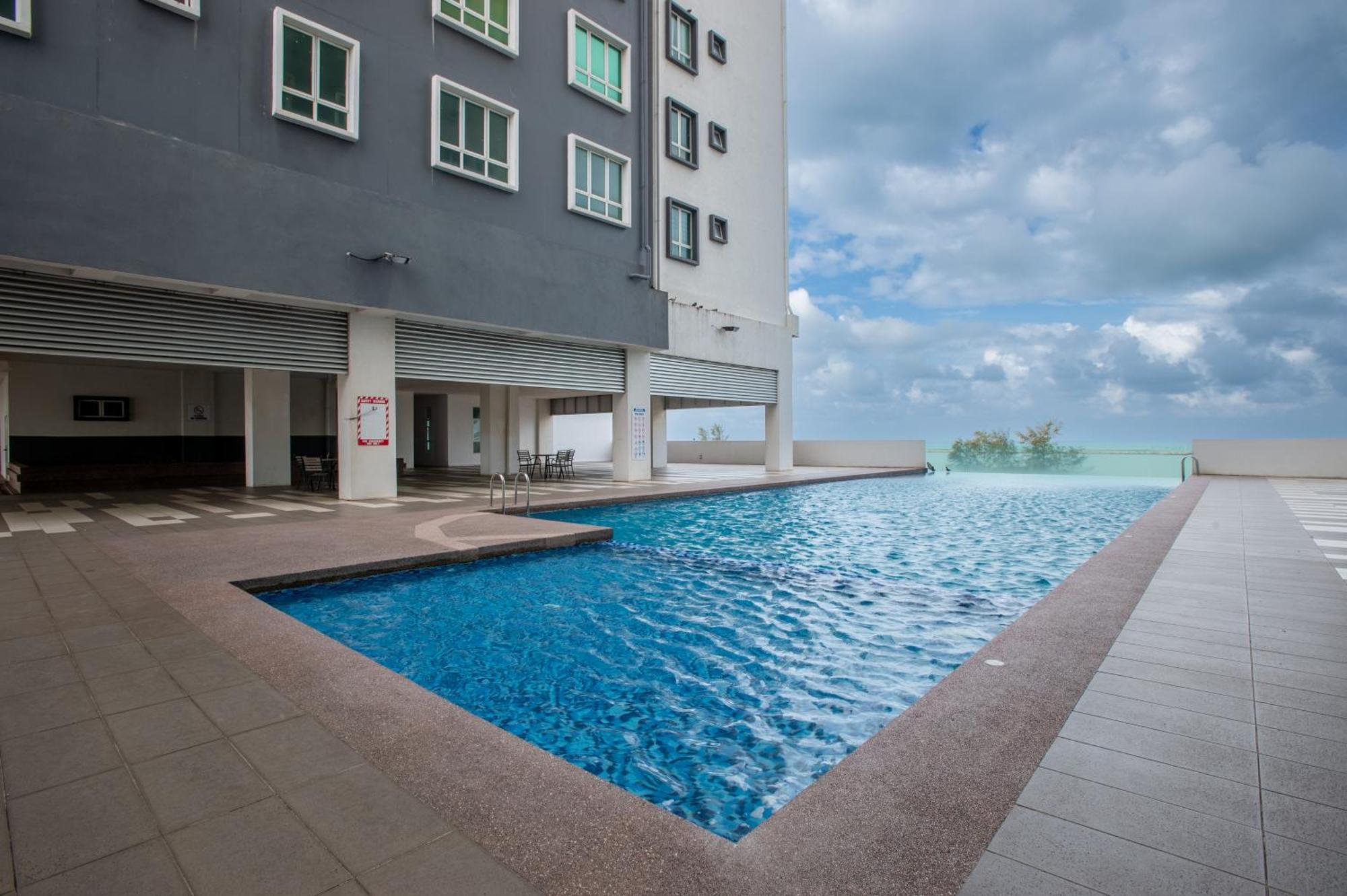 Infinity Sea View Pool Beach View 3Rooms 2Parkings Куала-Тренгану Экстерьер фото